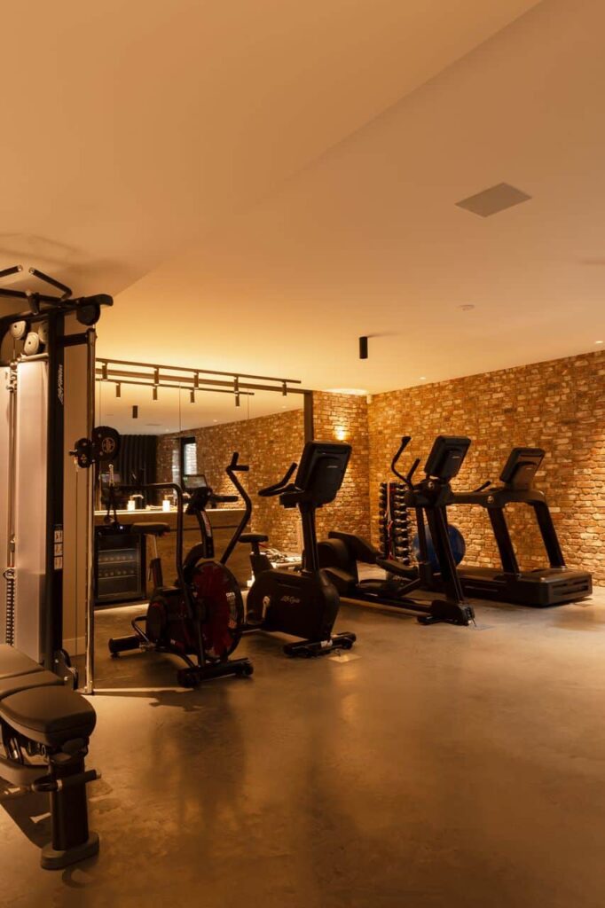 Betonvloer met gym