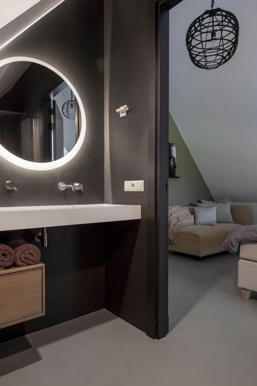 PU gietvloer in combinatie met beton ciré wanden