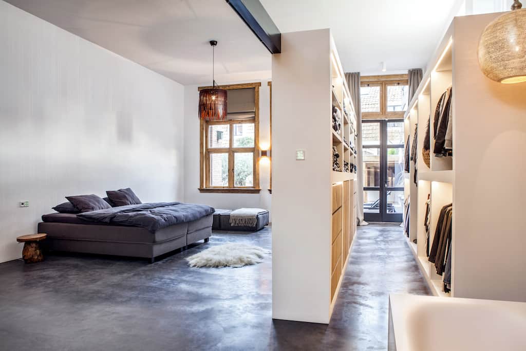 betonvloer in de slaapkamer