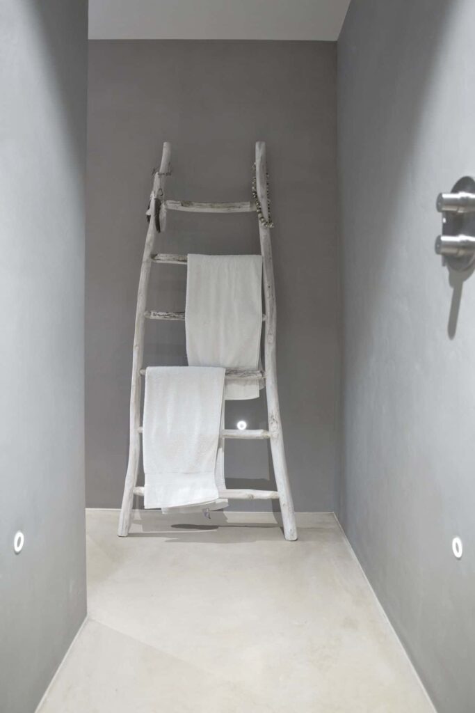 Designvloer in de badkamer