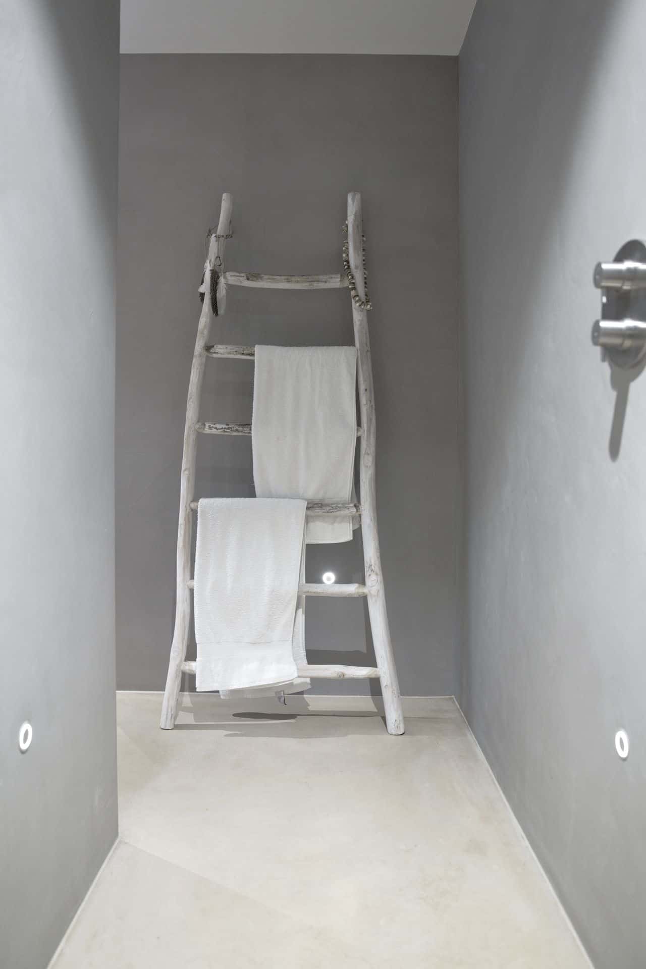 Designvloer in de badkamer