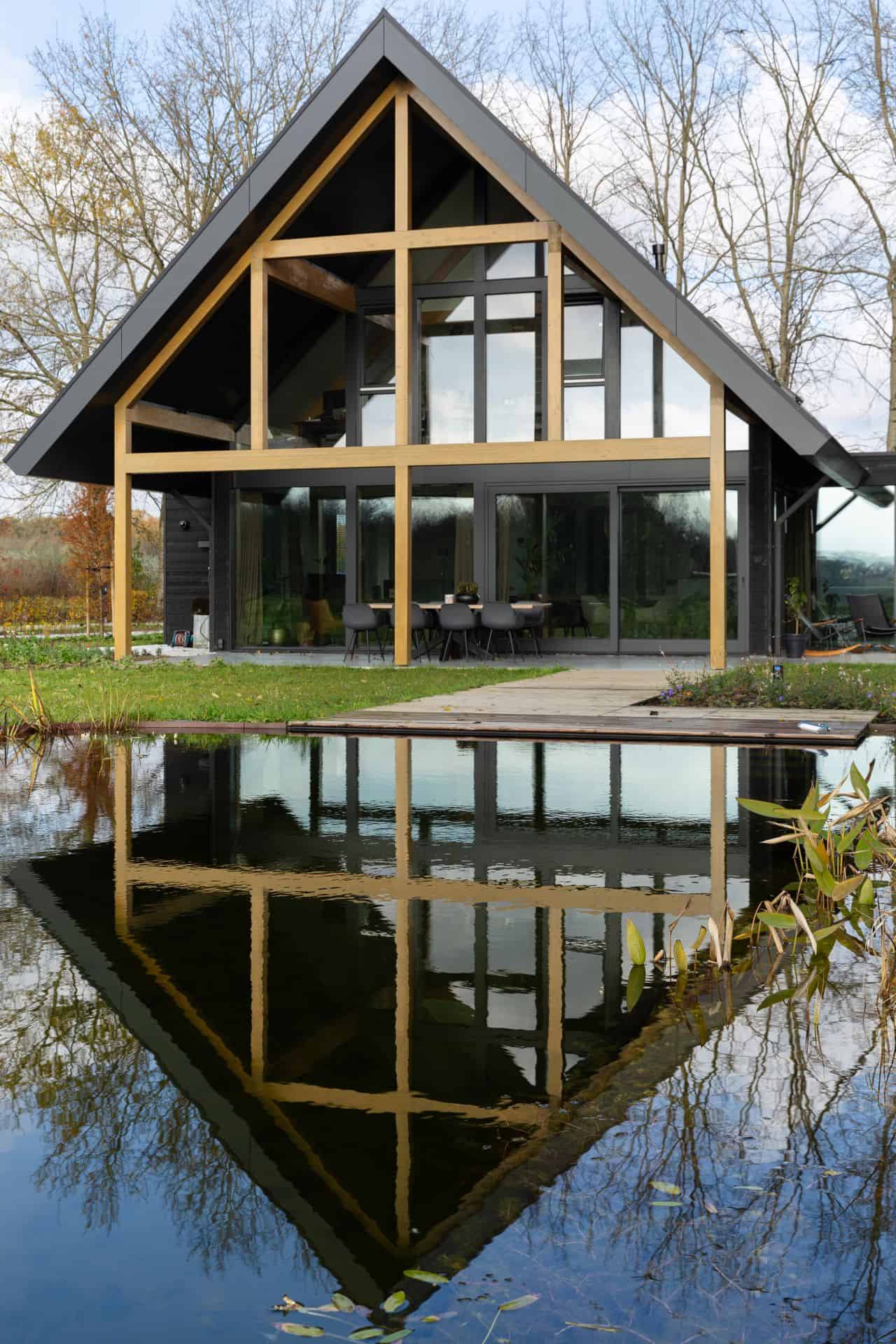 Gevlinderde betonvloer en betonnen terras in Zeist 2