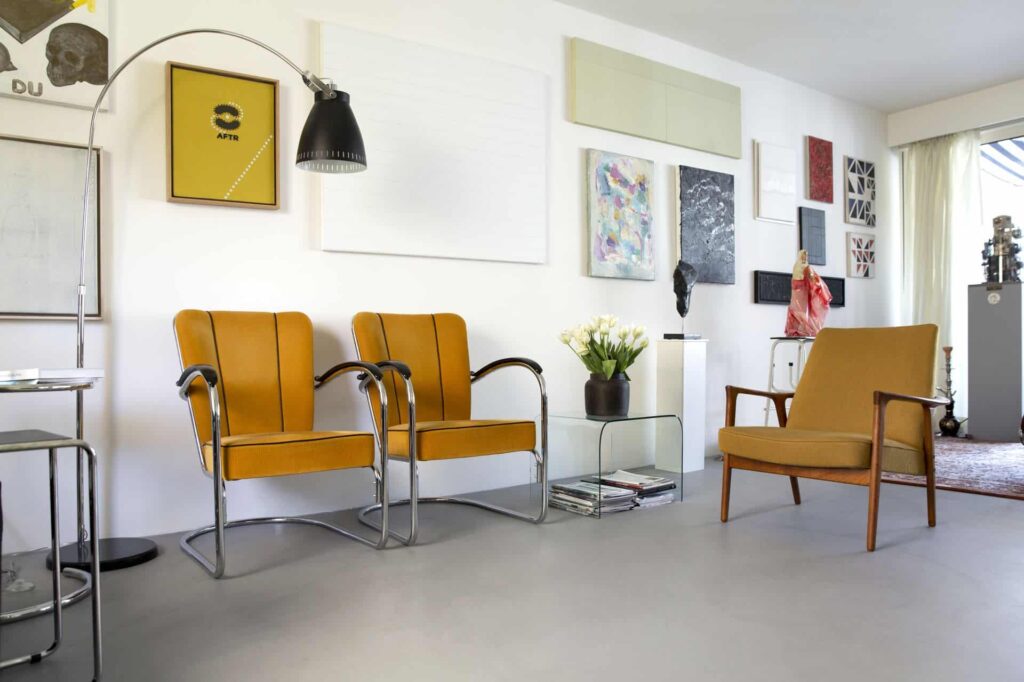 betonnen ciré vloer in de kamer