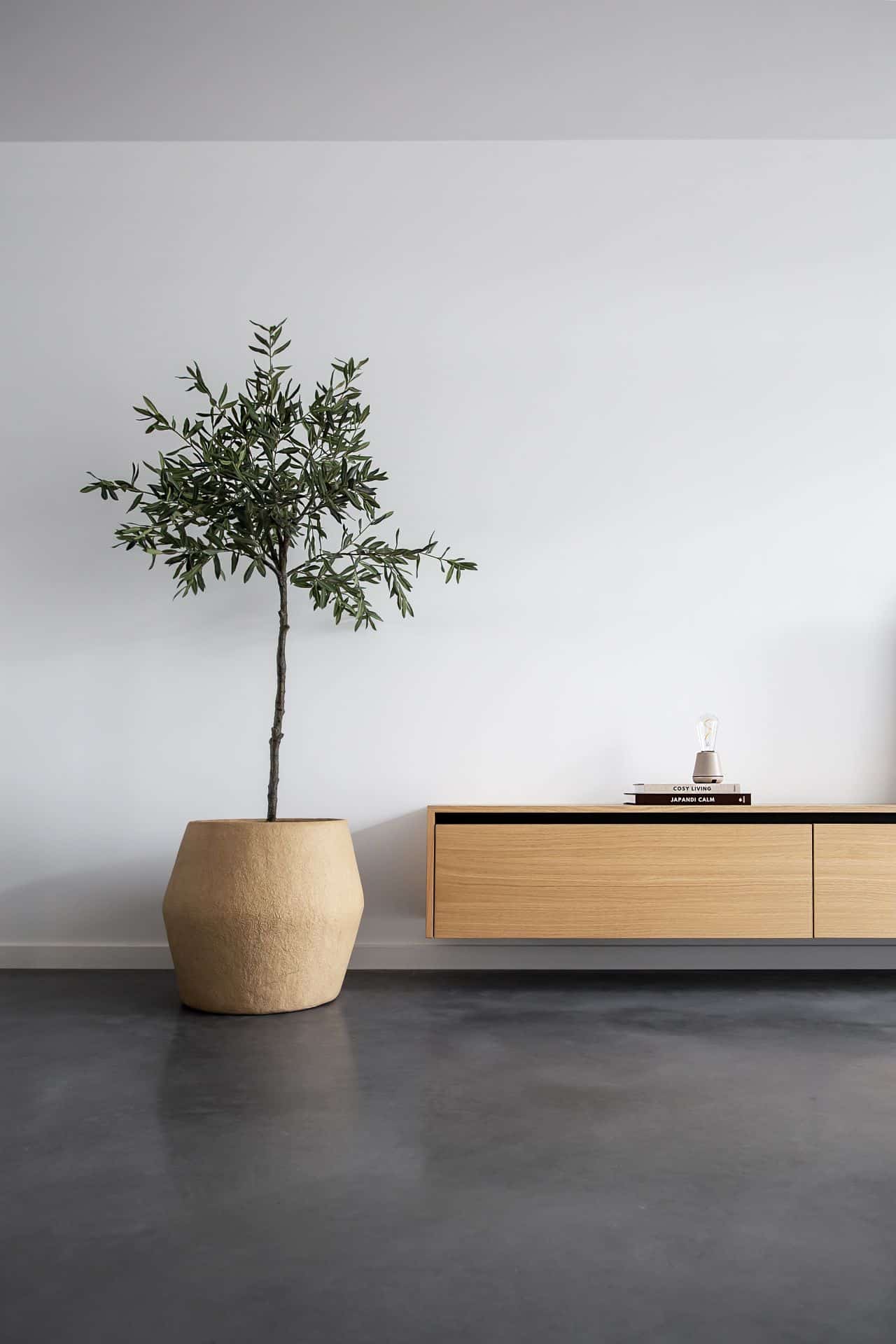 gevlinderde betonvloer binnen