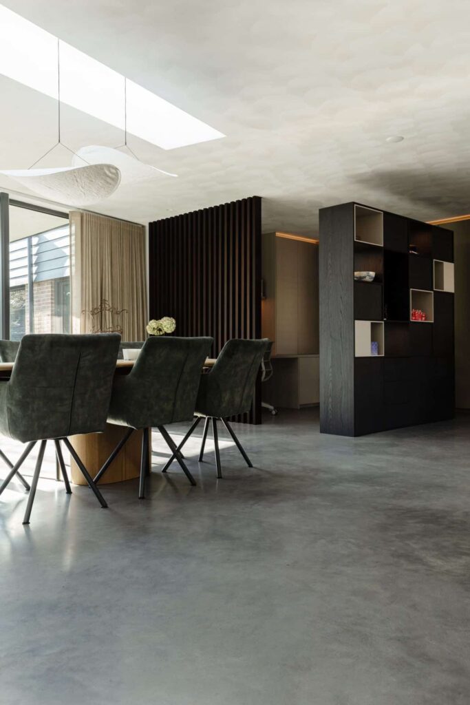 gevlinderde betonvloer den bosch benedenverdieping