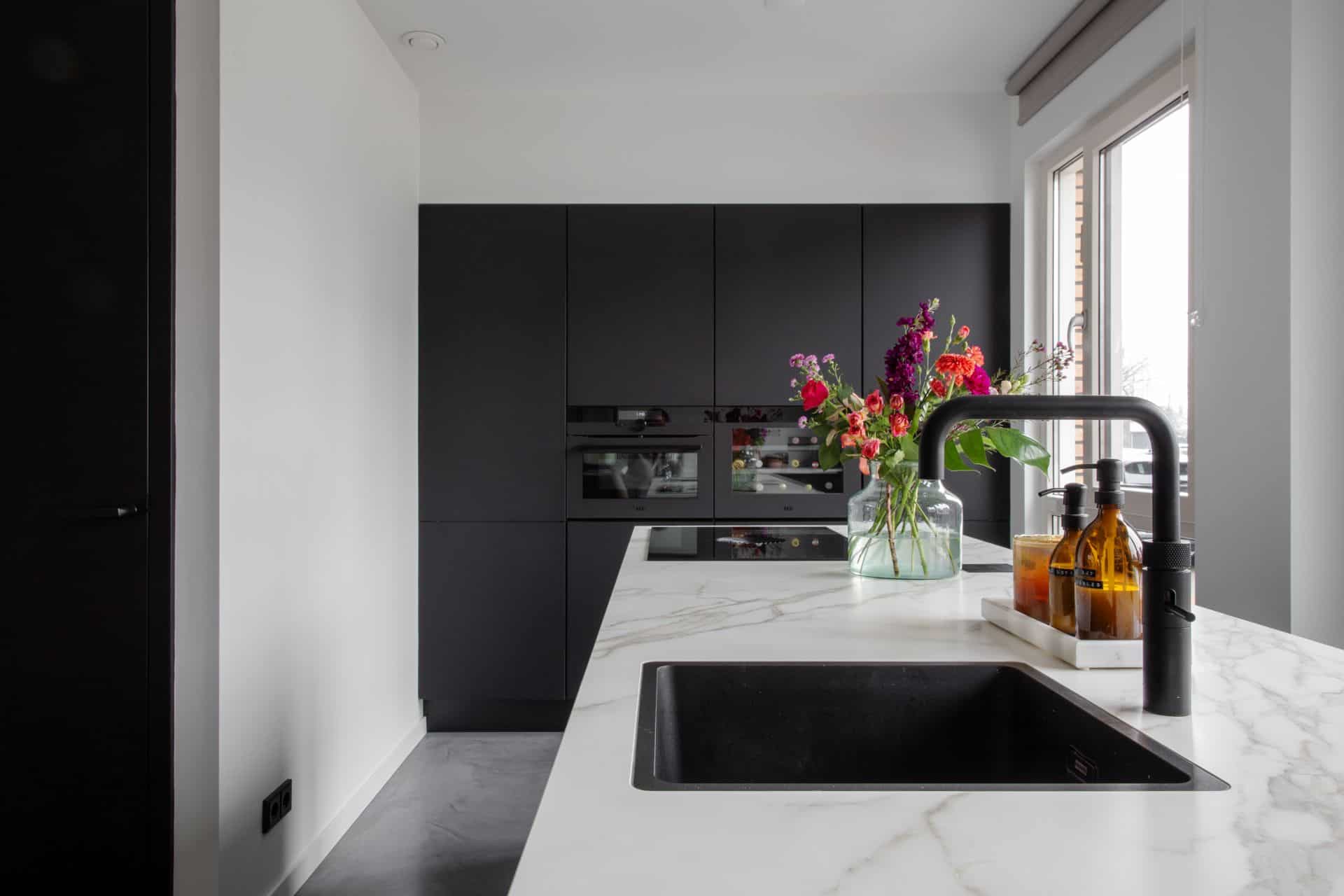 gevlinderde betonvloer keuken