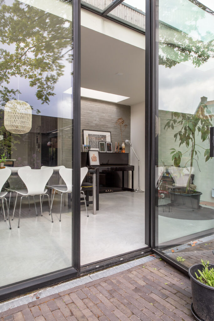 Gevlinderde betonvloer in Amersfoort 14