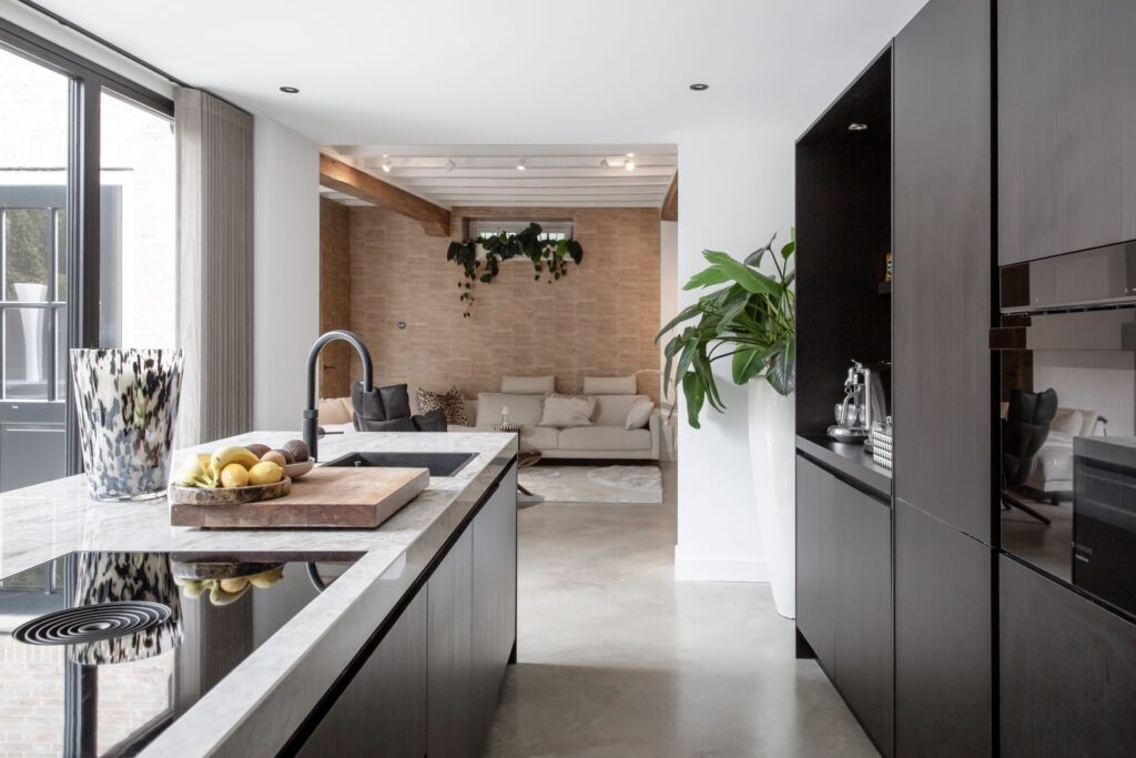 Gevlinderde betonvloer boerderij den bosch