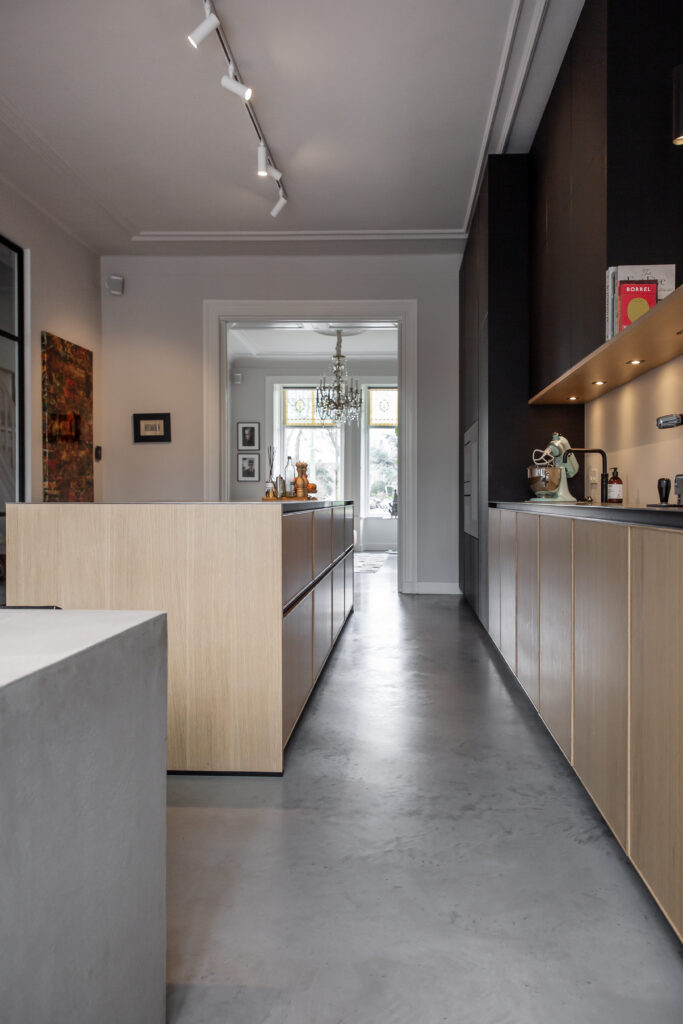 Gevlinderde betonvloer in Den Haag 12