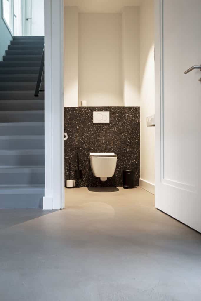 beton cire vloer toilet