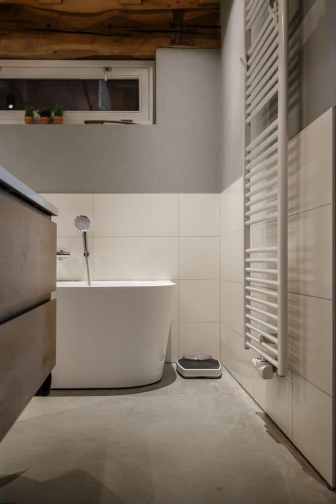 Gevlinderde betonvloer badkamervloer Deurne