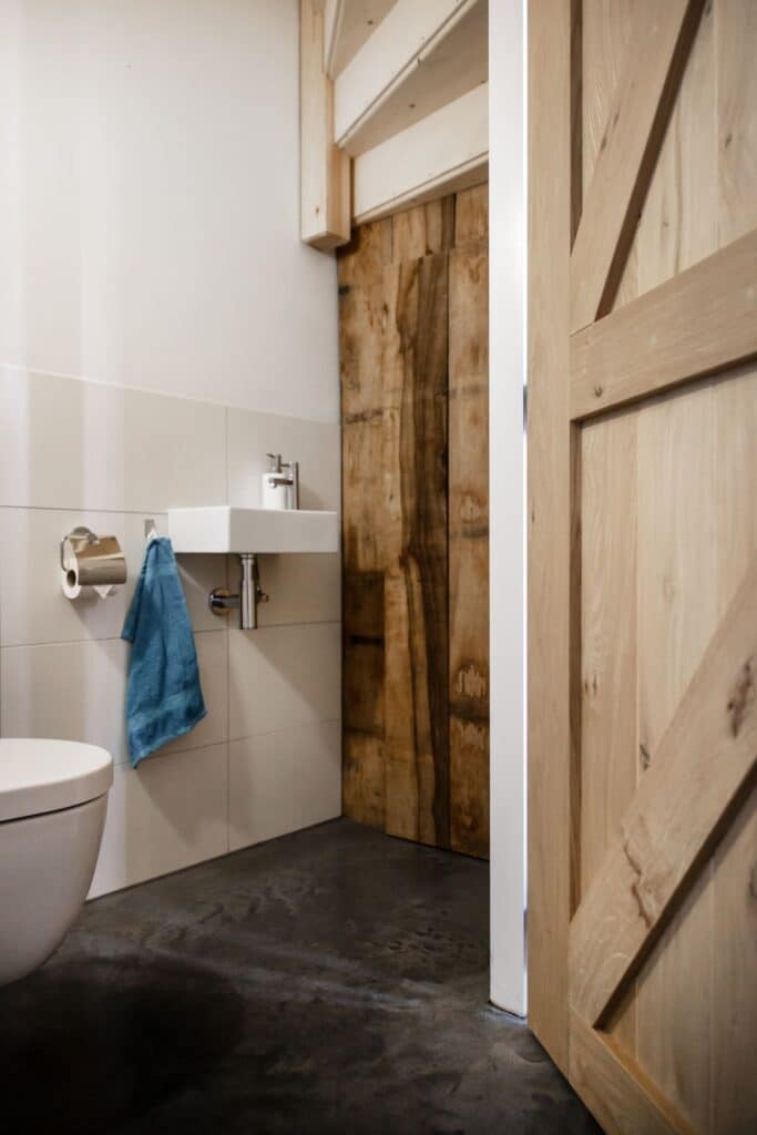 Gevlinderde betonvloer toilet