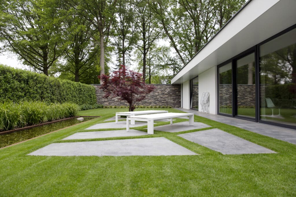 Gevlinderd betonnen terras in Oisterwijk 12