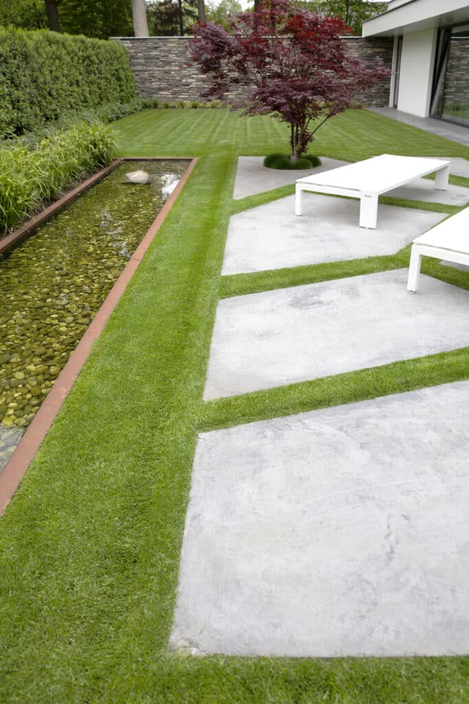 Gevlinderd betonnen terras in Oisterwijk 13