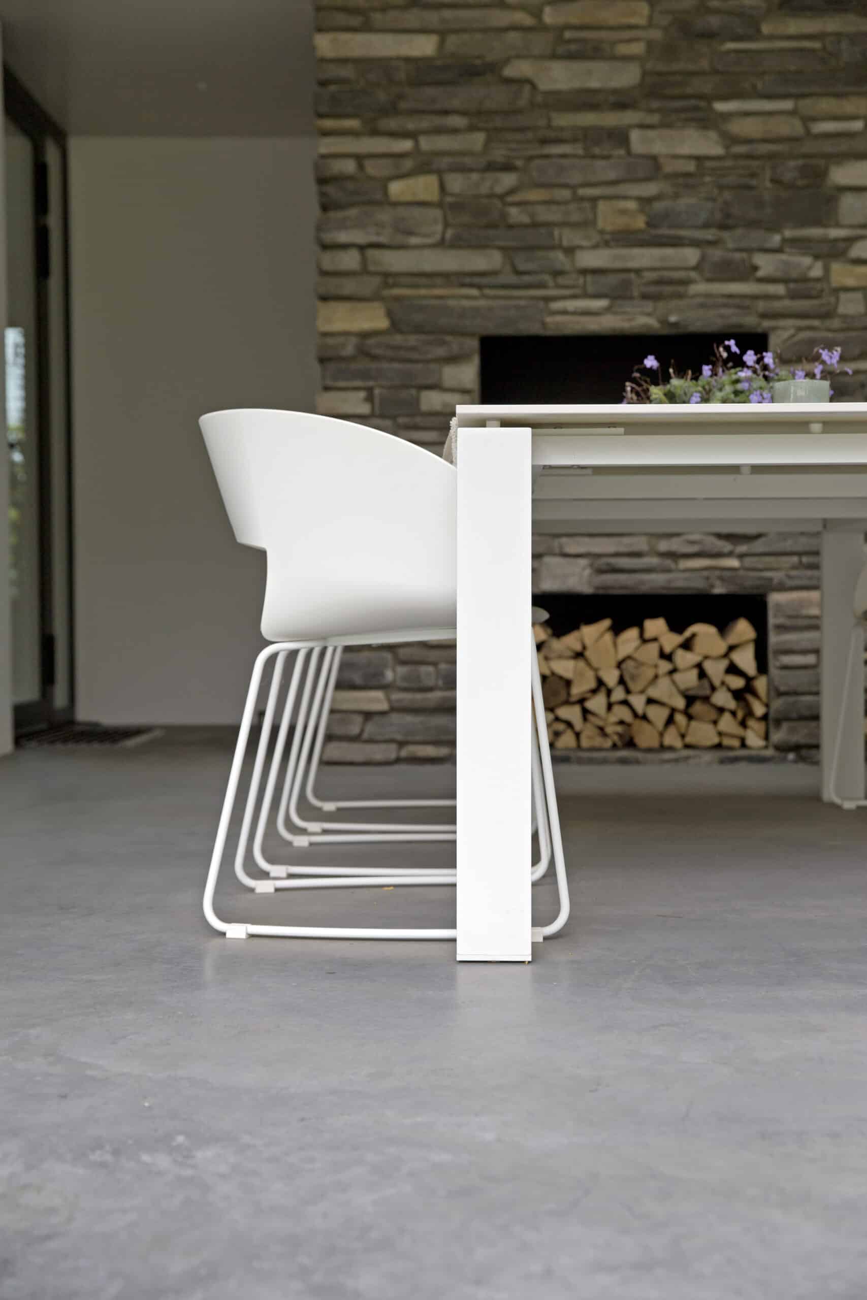 Gevlinderd betonnen terras in Oisterwijk 8 scaled