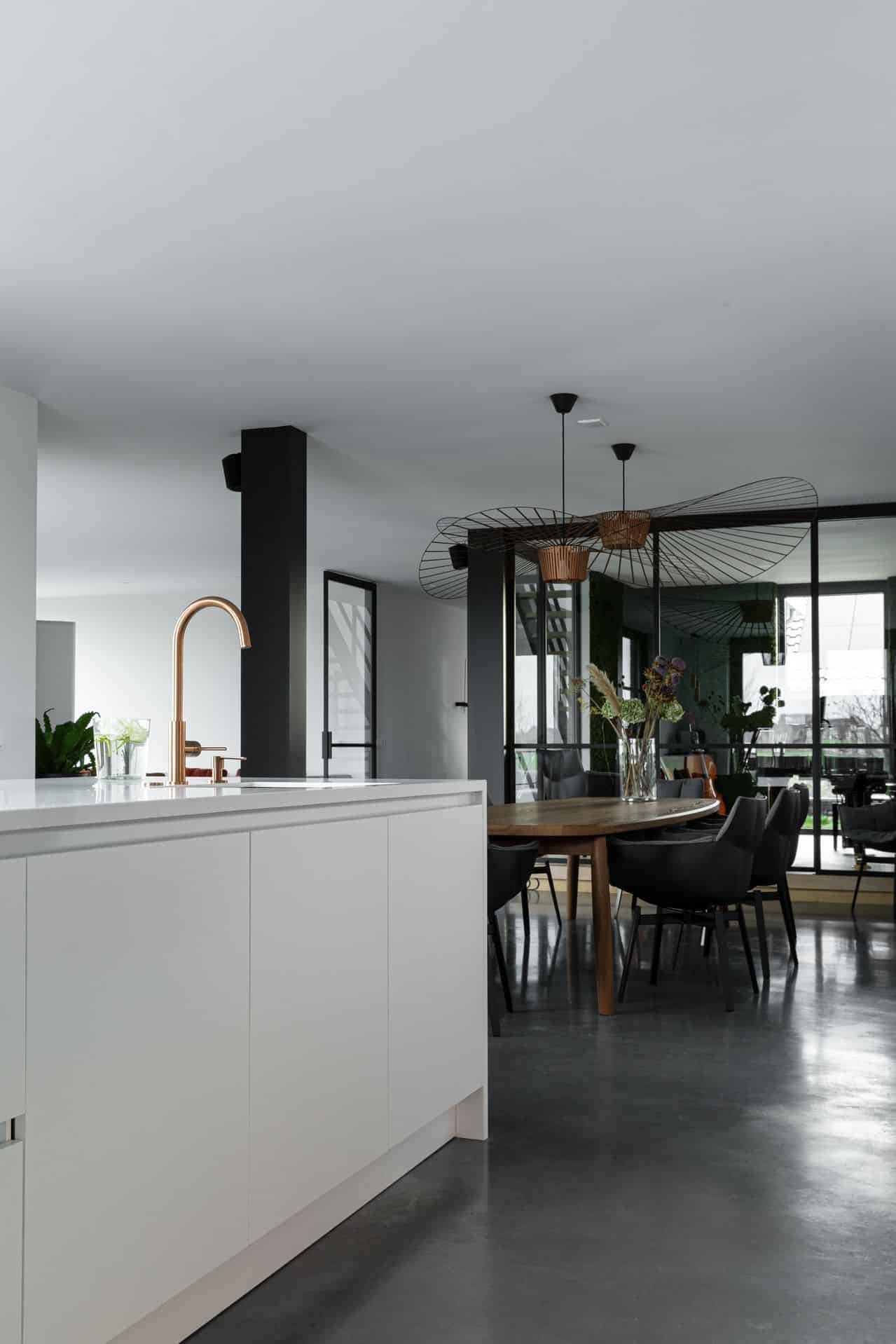 gevlinderde betonvloer en beton cire wanden bunschoten spakenburg