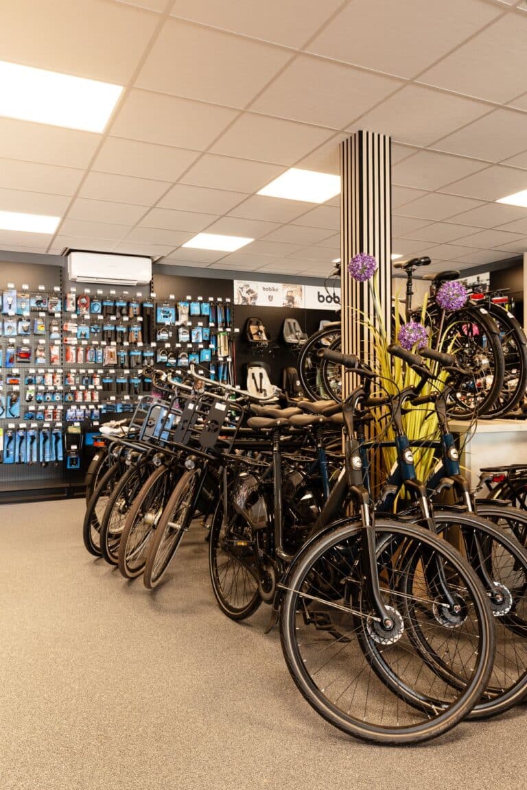 grindvloer geldermalsen fietsen showroom