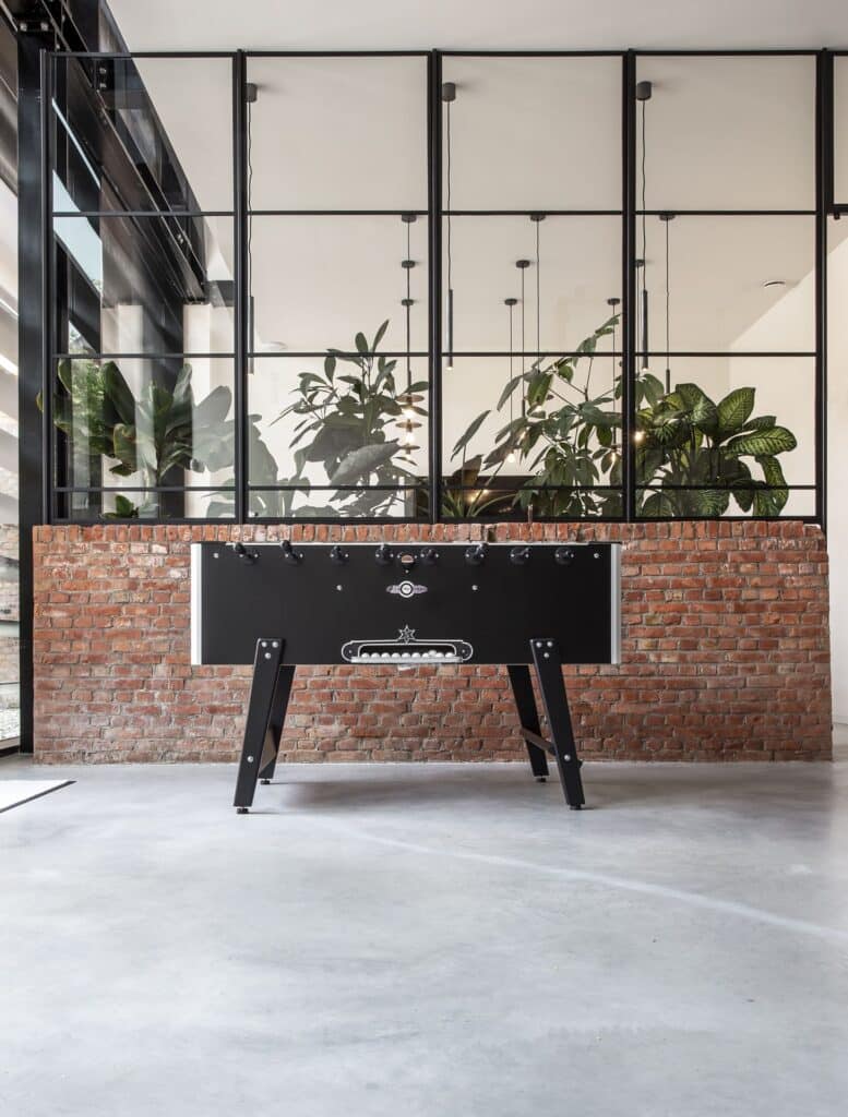 gevlinderde betonvloer kantoor terneuzen