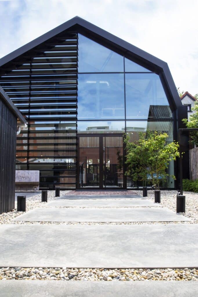 gevlinderde betonvloer kantoor terneuzen