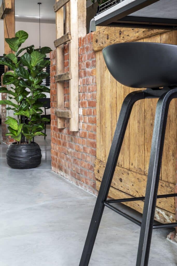 gevlinderde betonvloer kantoor terneuzen