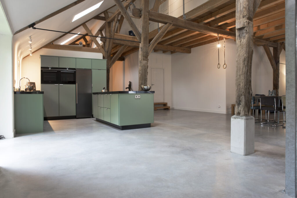 Gevlinderde betonvloer in Rijswijk