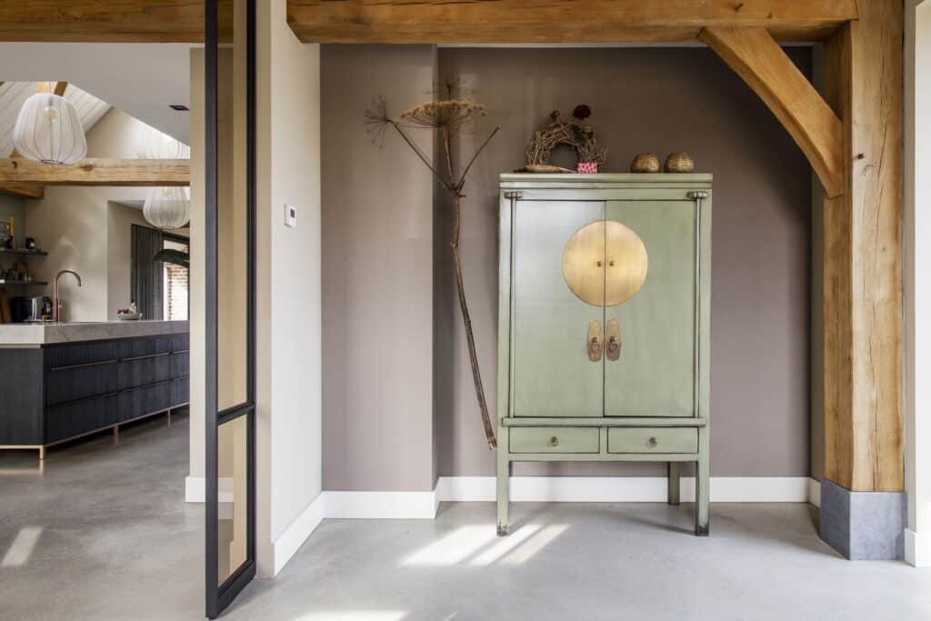 gevlinderde betonvloer boerderij horst