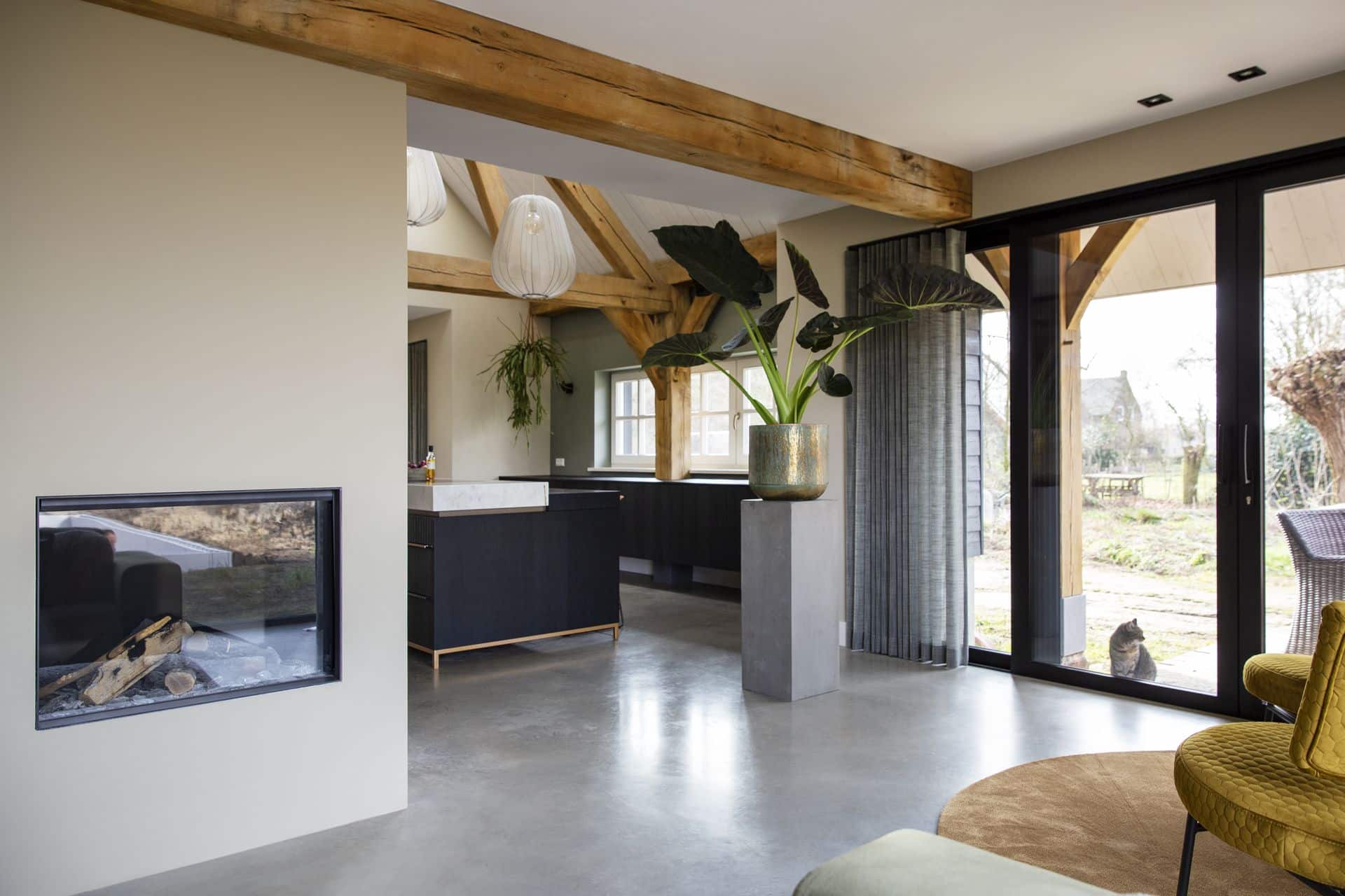 gevlinderde betonvloer boerderij horst