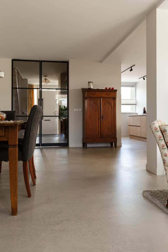 Italiaanse betonlookvloer Nijmegen 