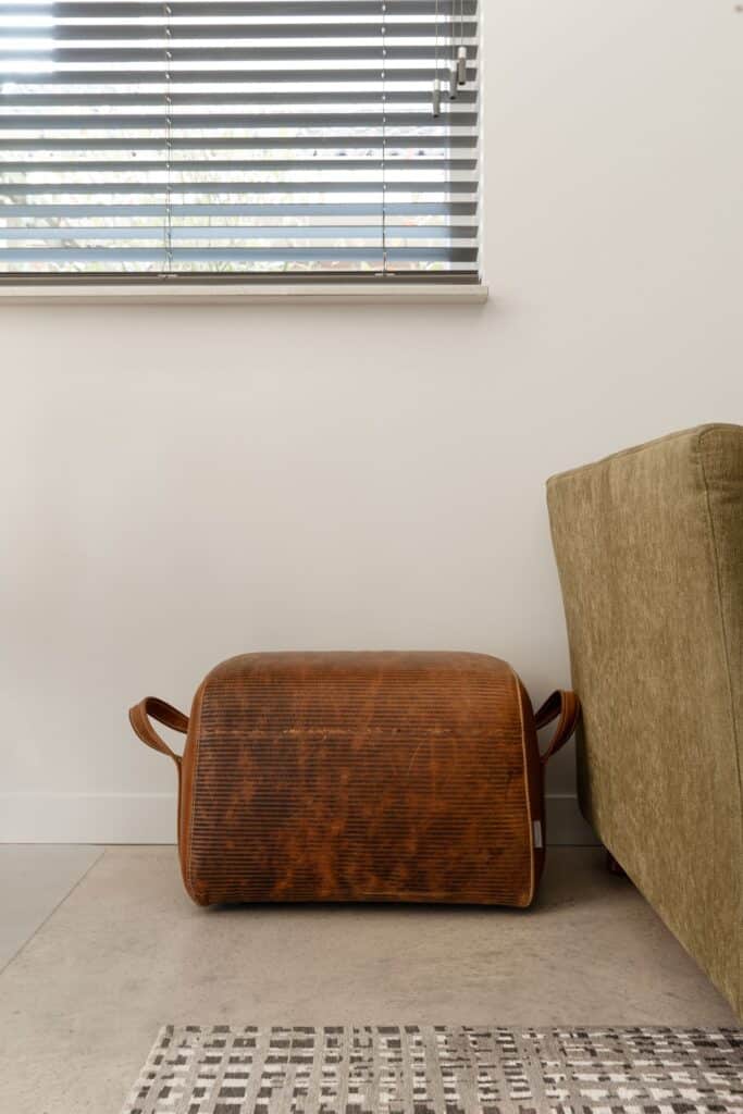 Italiaanse betonlookvloer Nijmegen woonkamer