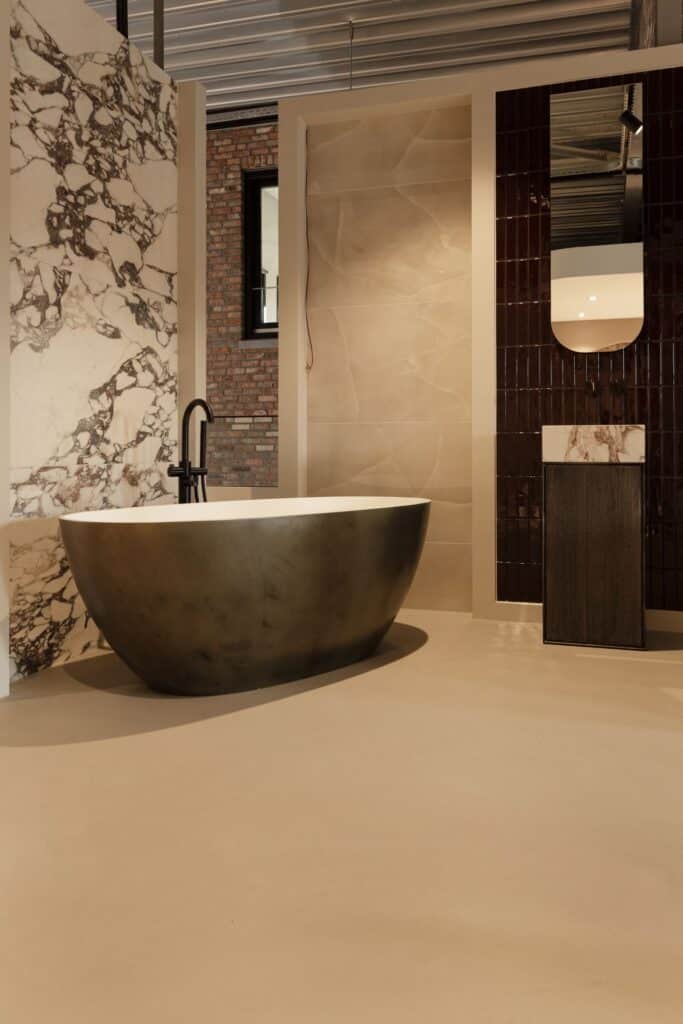 lavasteen gietvloer badkamer showroom dodewaard
