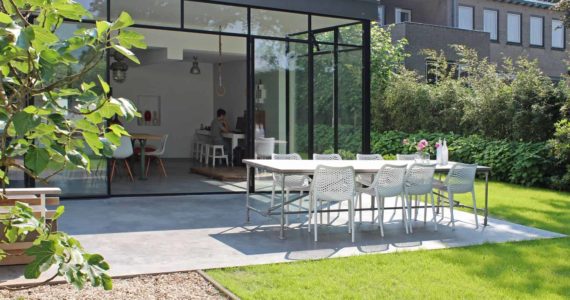 betonvloer binnen en buiten