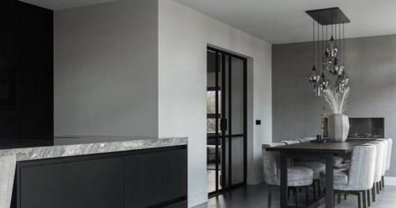 Grijze betonlook vloer in de kleur Rome