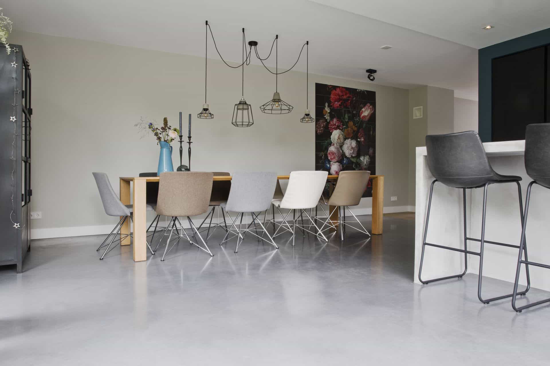 woonbeton in eetkamer gevlinderd, gevlinderd woonbeton in eetkamer