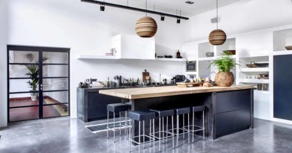 woonbeton in de keuken, keuken met betonnen vloer