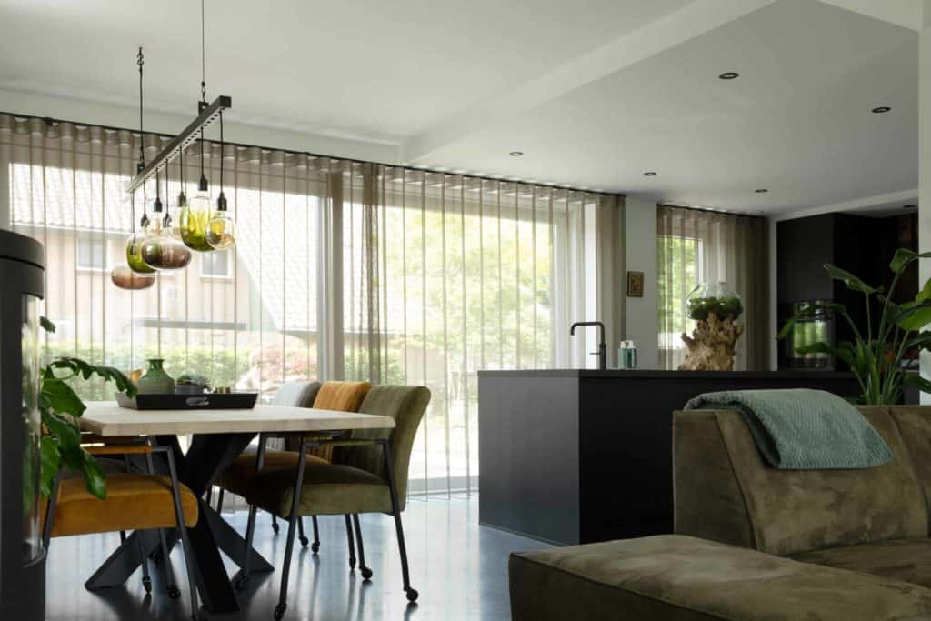 Gevlinderde woon betonvloer in een vrijstaande woning in Hoogblokland, designbetonvloer