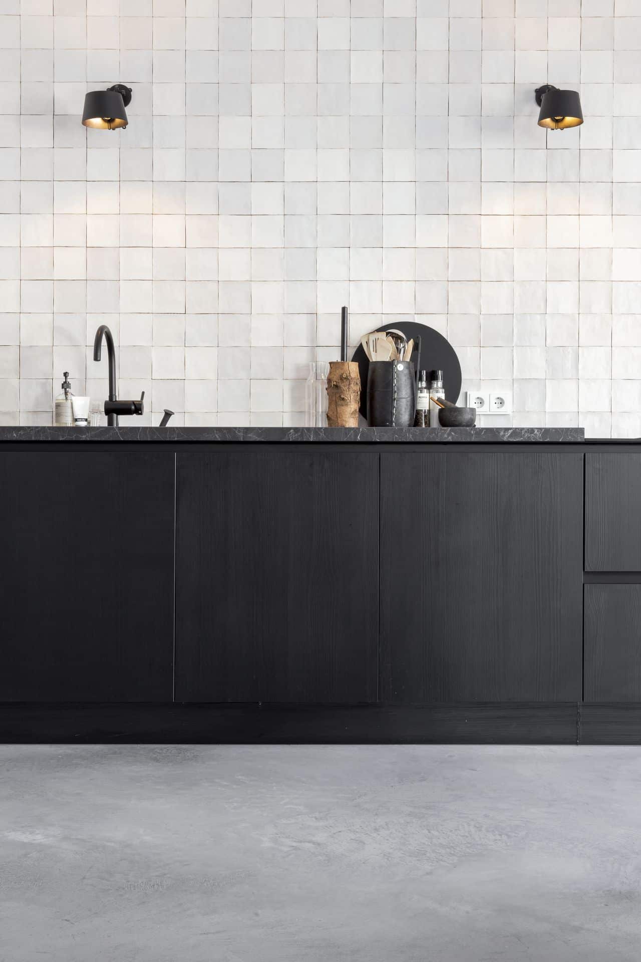 zwarte keuken interieur